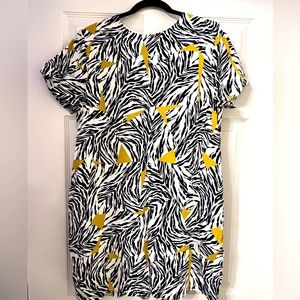 Vici Size Large Dress with pockets